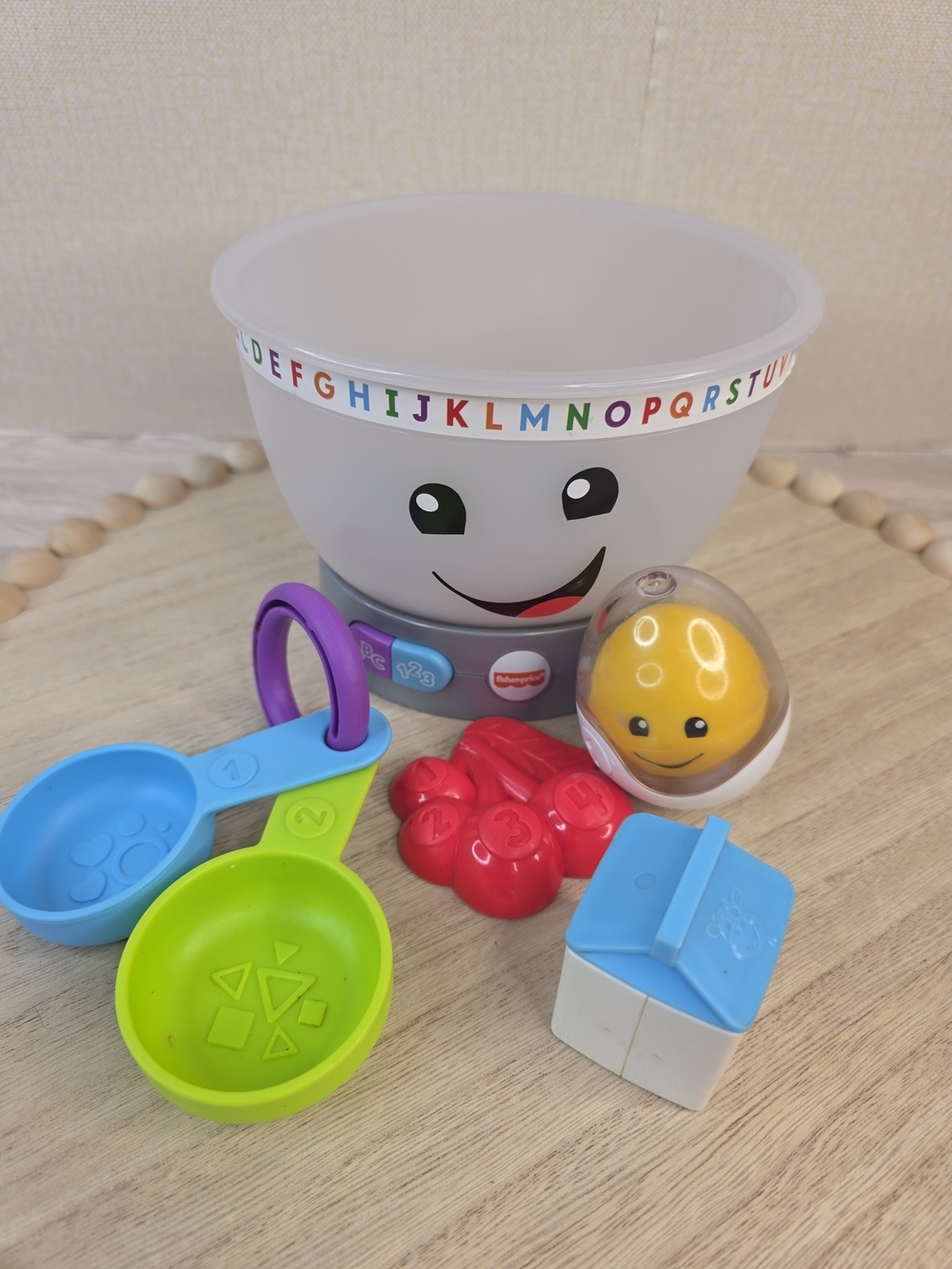 Fisher-Price Colorful Counting Bowl